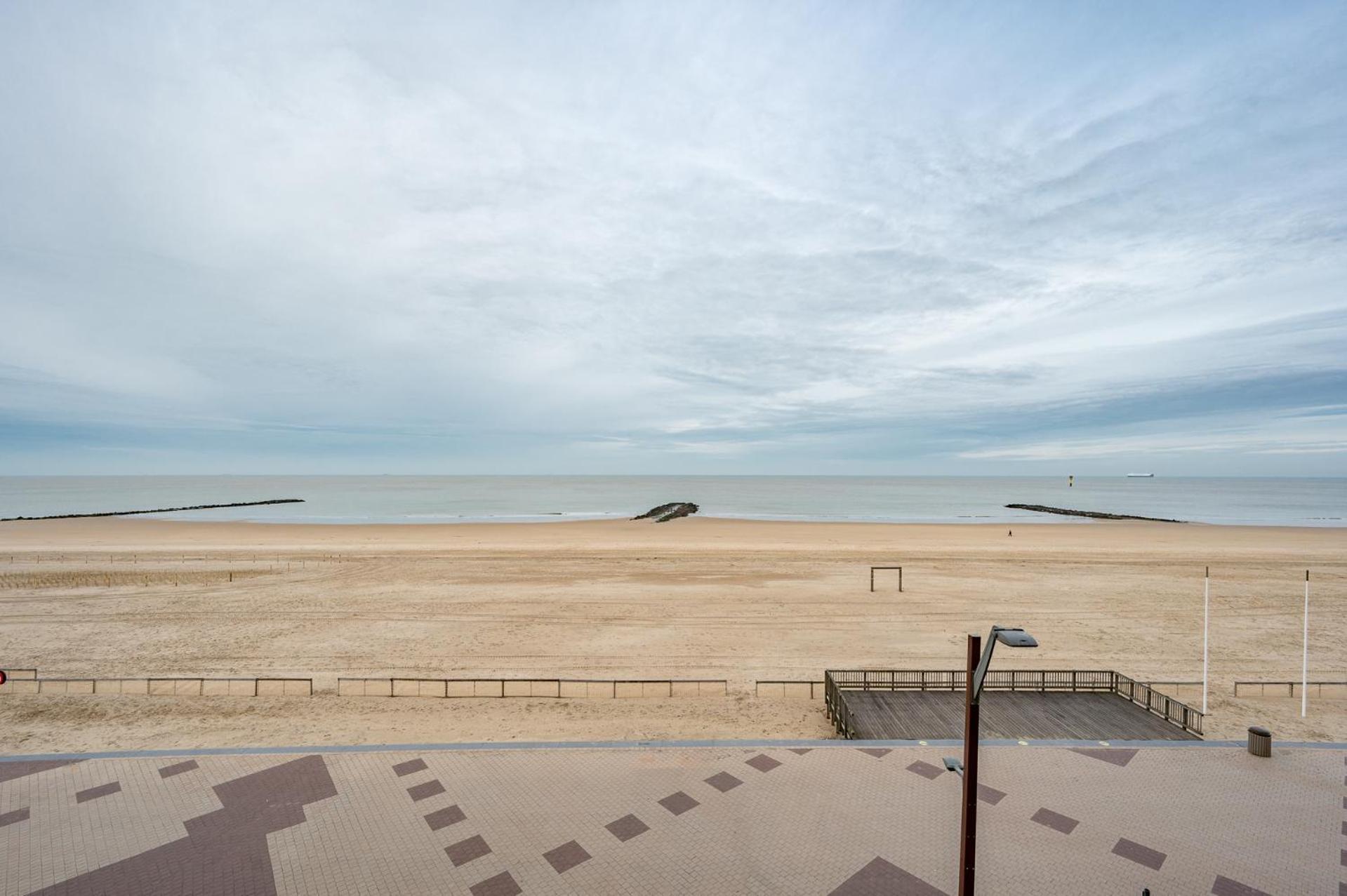 Groot appartement met zeezicht, 4e verdiep voor maximum 7 personen Knokke-Heist Buitenkant foto